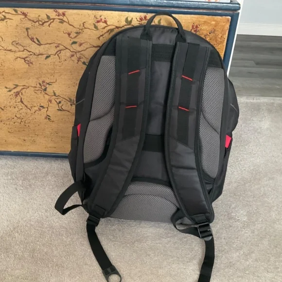 SAMSONITE TECTONIC LAPTOP BACKPACK - Picture 2 of 8